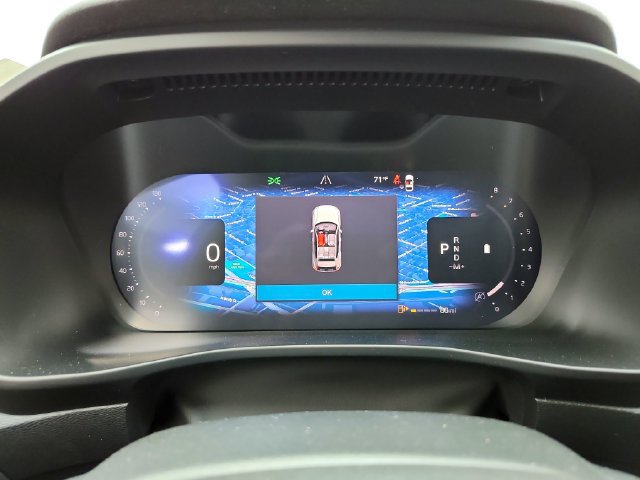 New 2026 Volvo XC40 B5 Plus w/ Protection Package Premier AWD/4WD image 24