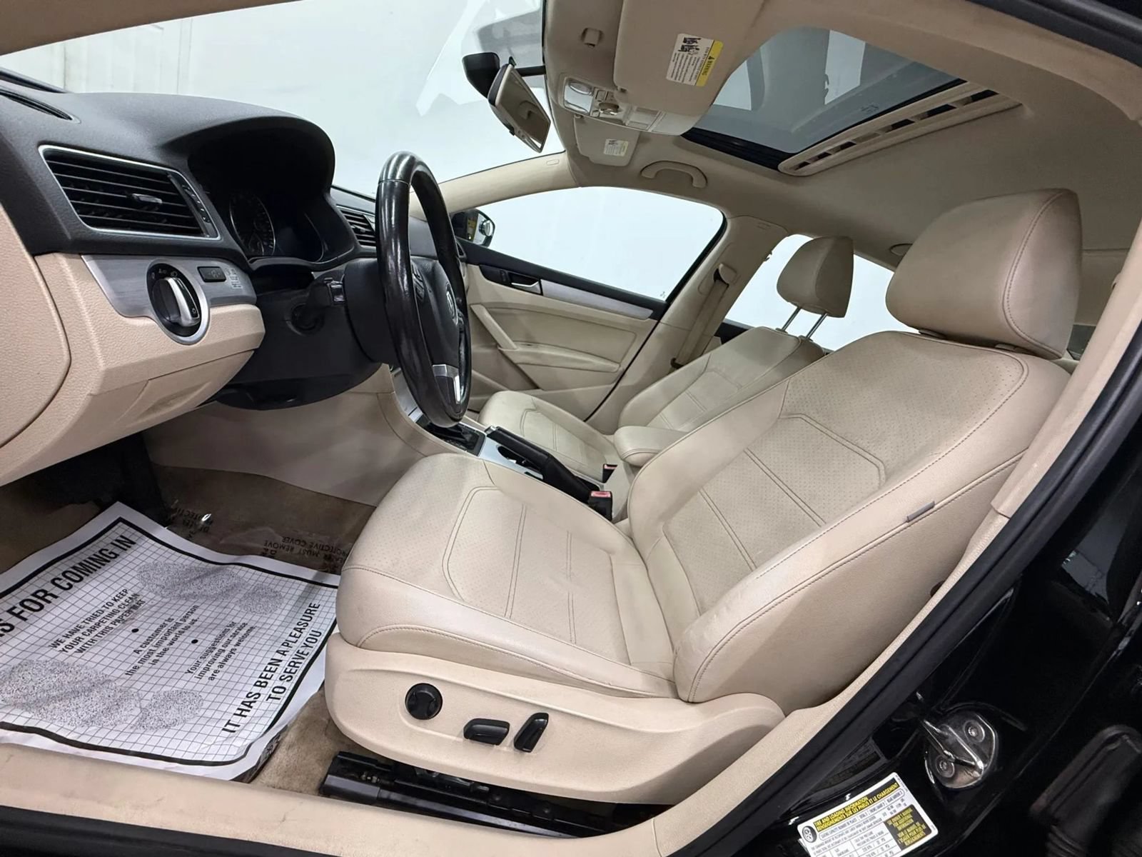 Used 2013 Volkswagen Passat TDI SE FWD image 17