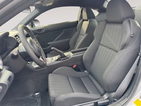 Used 2025 Toyota GR86 image 9