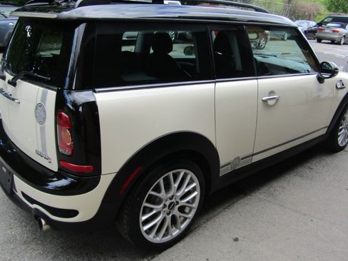 Used 2010 MINI Cooper Clubman S image 17