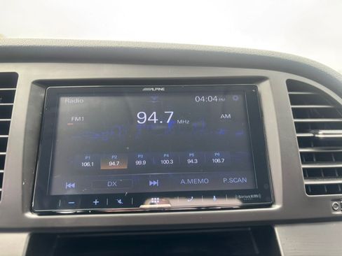 Used 2018 Hyundai Elantra SE FWD image 18