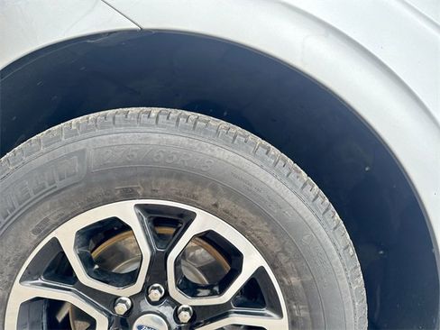 Used 2023 Ford Expedition XLT image 39