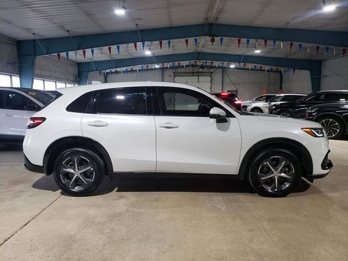 Used 2025 Honda HR-V EX-L image 2