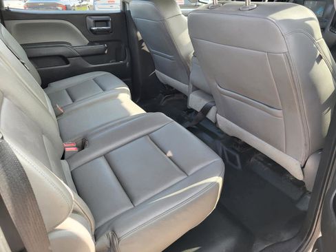 Used 2018 Chevrolet Silverado 1500 W/T w/ Trailering Package image 11