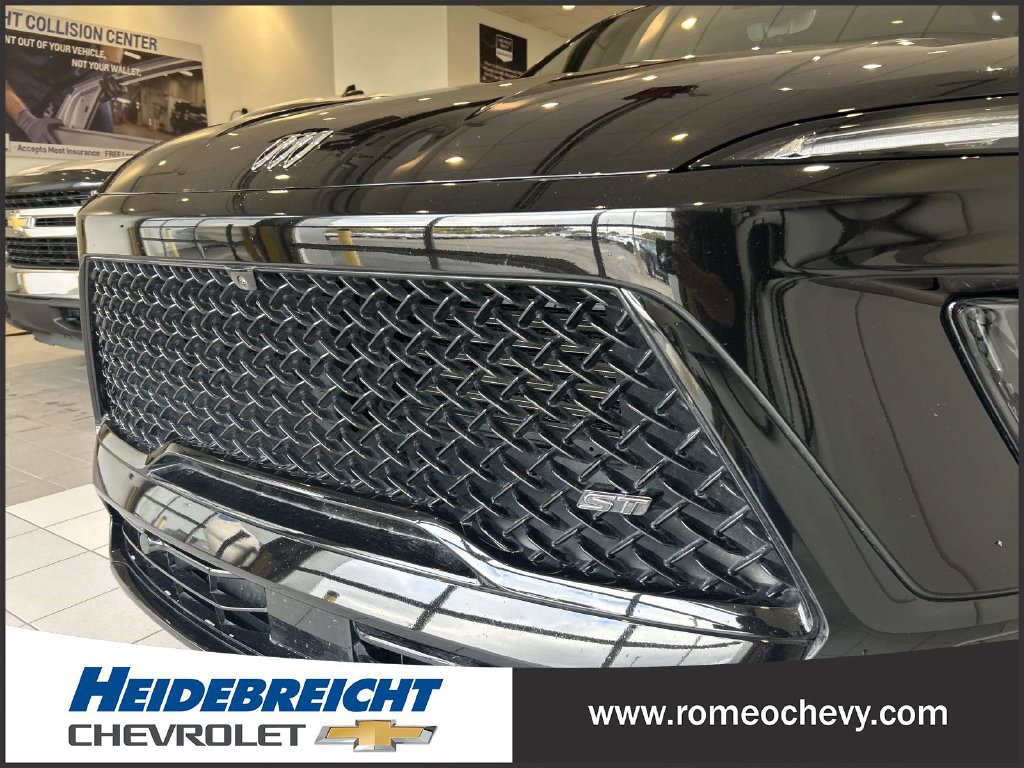 Used 2026 Buick Enclave Sport Touring w/ Power Package FWD image 45