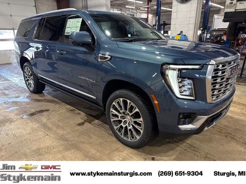New 2026 GMC Yukon XL Denali w/ Sun & Power Step Package image 10