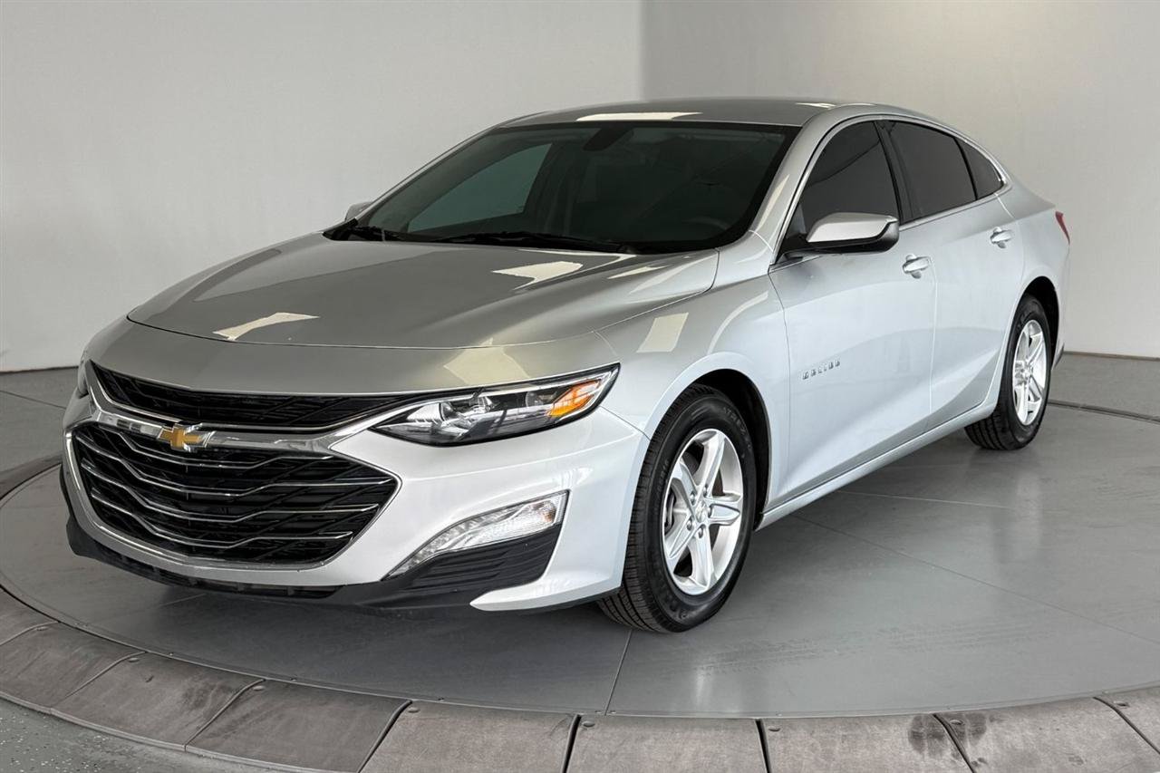 Used 2022 Chevrolet Malibu LT FWD image 3
