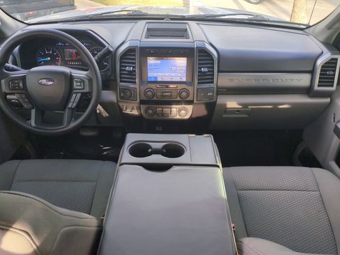 Used 2019 Ford F250 XLT w/ FX4 Off-Road Package image 14