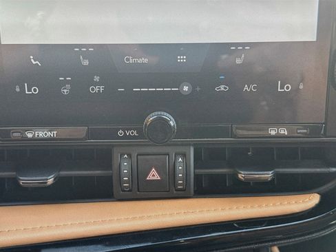 Used 2024 Lexus NX 250 FWD w/ Cold Area Package image 15