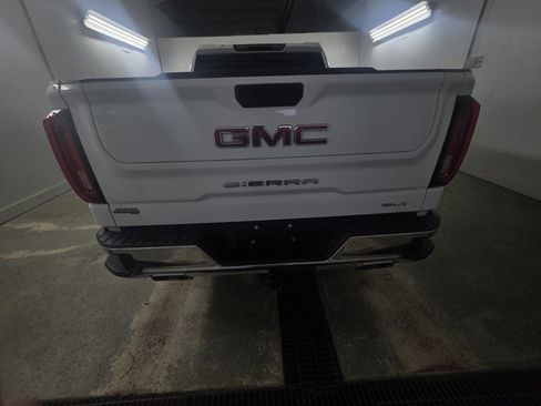 Used 2023 GMC Sierra 1500 SLT w/ SLT Premium Package AWD/4WD image 5