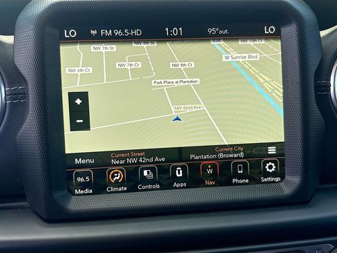 Used 2022 Jeep Wrangler Unlimited Sahara w/ Safety Group AWD/4WD image 14
