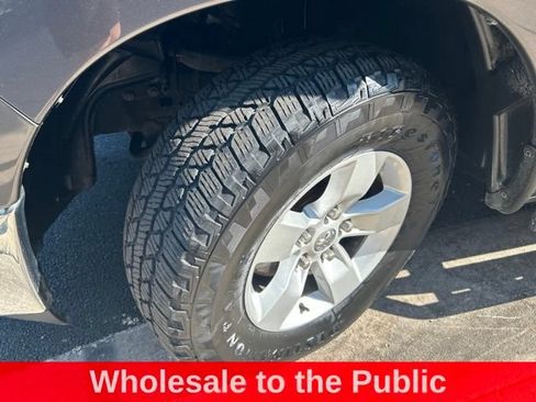 Used 2016 RAM 1500 Classic SLT RWD image 34