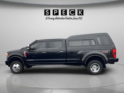 Used 2017 Ford F350 Platinum w/ Platinum Ultimate Package image 2