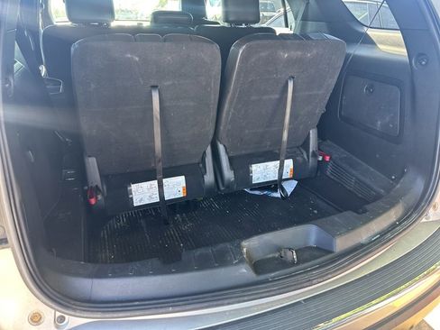 Used 2018 Ford Explorer XLT w/ Equipment Group 202A AWD/4WD image 9
