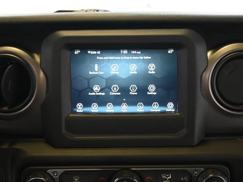 Used 2019 Jeep Wrangler Unlimited Sport S AWD/4WD image 5