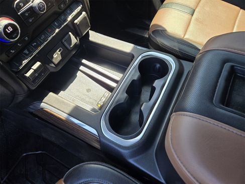 Used 2022 Chevrolet Silverado 2500 High Country image 18