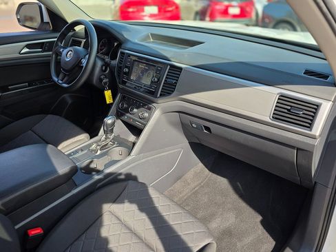 Used 2018 Volkswagen Atlas S image 15