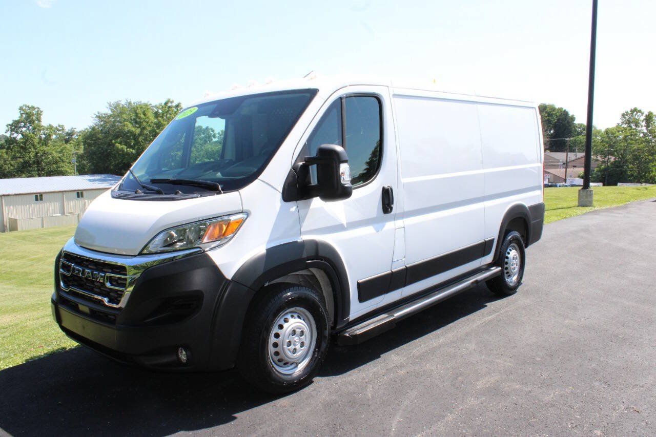 Used 2025 RAM ProMaster 2500 w/ U-Haul Equipment Group FWD image 5