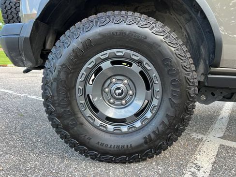 Used 2025 Ford Bronco Badlands AWD/4WD image 14