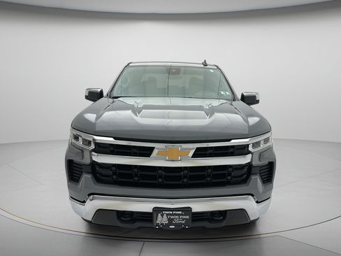 Used 2024 Chevrolet Silverado 1500 LT AWD/4WD image 2