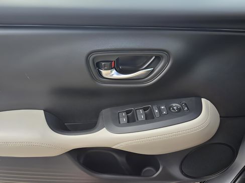 New 2026 Honda HR-V LX image 12