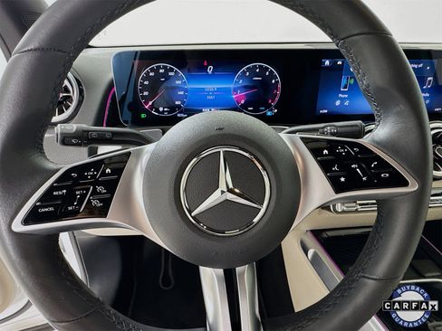 Certified 2025 Mercedes-Benz GLB 250 image 12