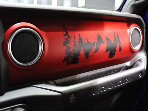 Used 2019 Jeep Wrangler Unlimited Rubicon AWD/4WD image 34