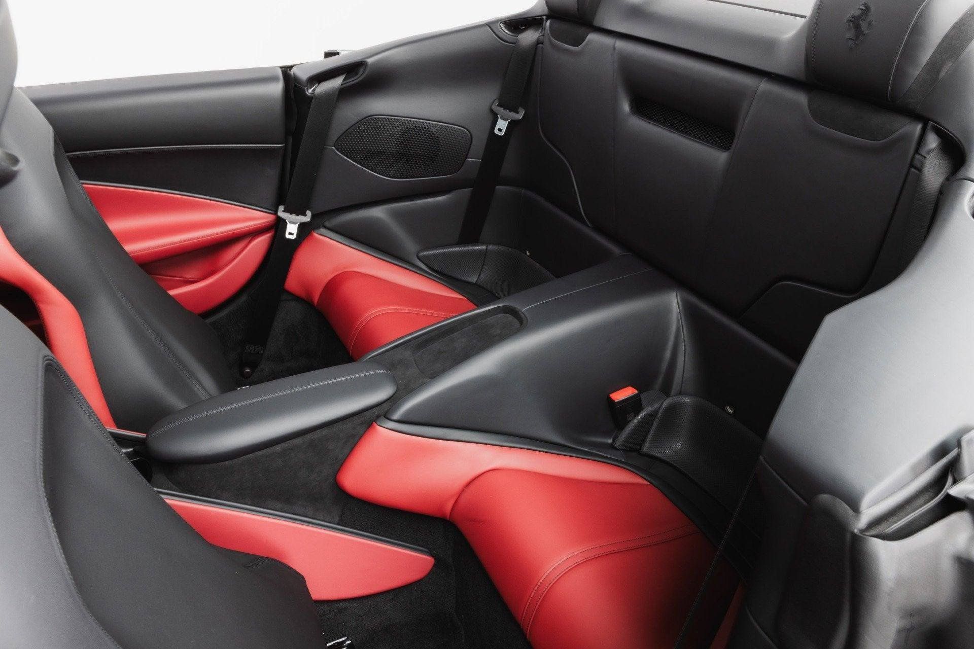 Certified 2024 Ferrari Roma Spider RWD image 64