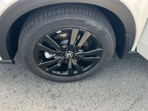 New 2026 Honda HR-V Sport image 33