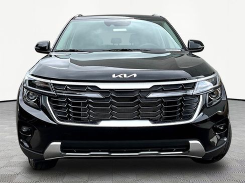 Certified 2026 Kia Seltos S AWD/4WD image 2