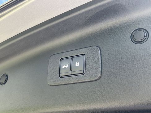 Certified 2024 Nissan Armada SL w/ Captain's Chairs Package AWD/4WD image 30