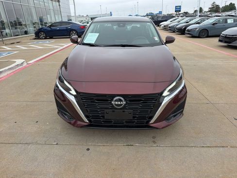 Used 2023 Nissan Altima 2.5 SV AWD/4WD image 8