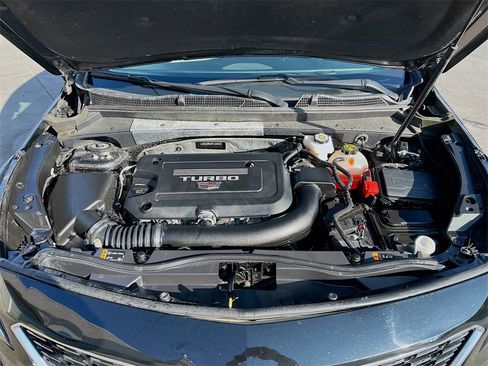 Used 2023 Cadillac XT4 Luxury w/ Cold Weather Package image 32