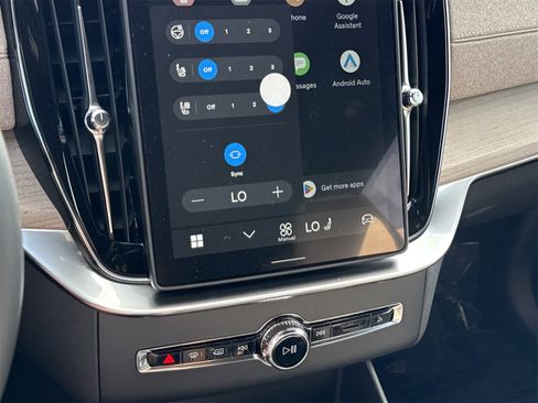 New 2026 Volvo XC90 B6 Ultra w/ Lounge Package image 30