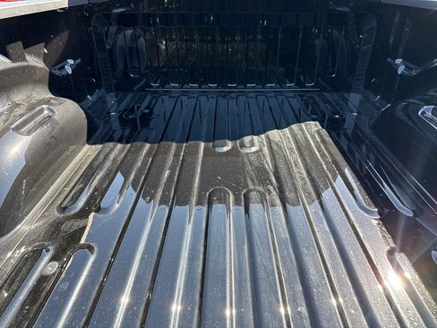 New 2026 RAM 1500 Express AWD/4WD image 11