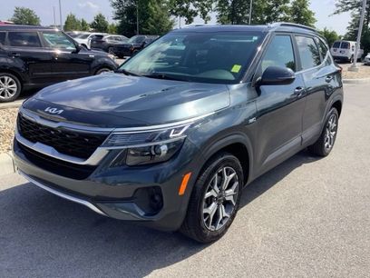 Used 2022 Kia Seltos EX