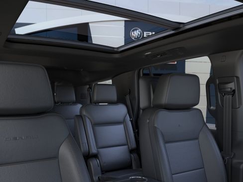 New 2026 GMC Yukon Denali w/ Advanced Technology Package AWD/4WD image 24
