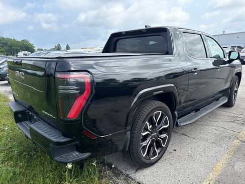 Used 2026 GMC Sierra EV Denali AWD/4WD image 4