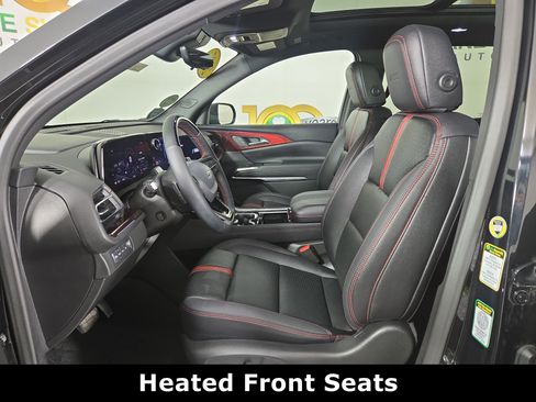 Certified 2025 Chevrolet Traverse RS w/ LPO, Floor Liner Package image 11