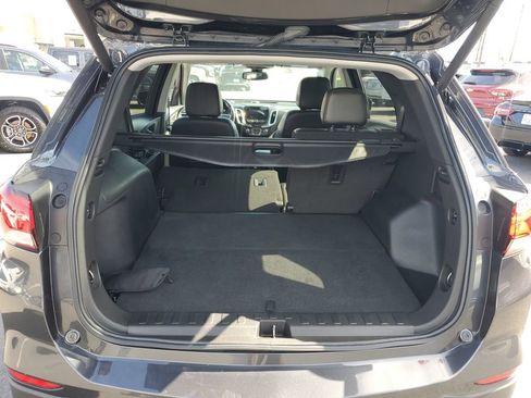 Used 2022 Chevrolet Equinox Premier image 9