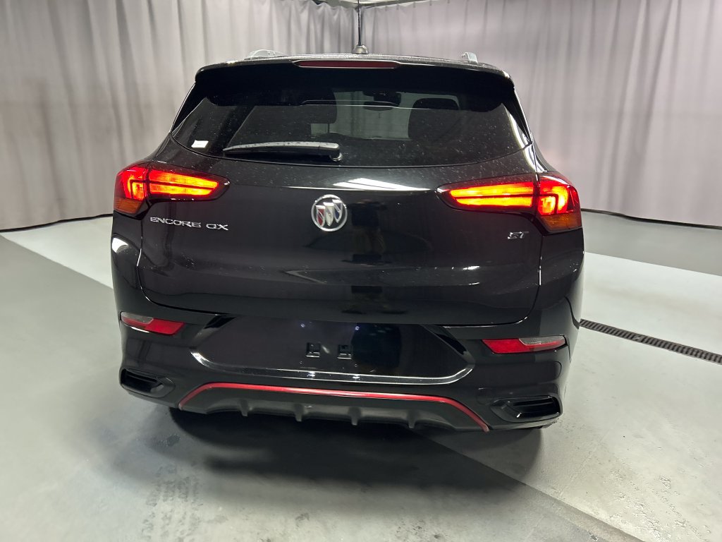 Used 2022 Buick Encore GX Preferred w/ Sport Touring Package FWD image 6
