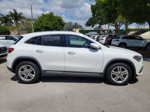 Used 2023 Mercedes-Benz GLA 250 4MATIC image 9