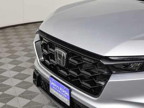 Used 2025 Honda CR-V Sport-L image 11