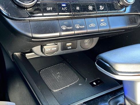 Used 2025 Hyundai Elantra Sport image 26