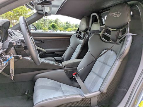 Certified 2024 Porsche 718 Boxster Spyder RS RWD image 5