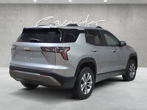 Used 2025 Chevrolet Equinox LT w/ Convenience Package II FWD image 16