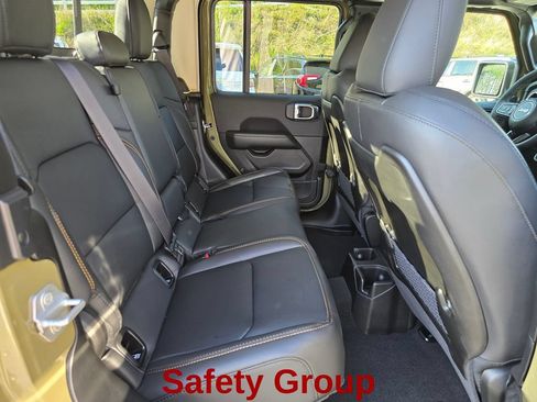 New 2026 Jeep Gladiator Willys AWD/4WD image 22
