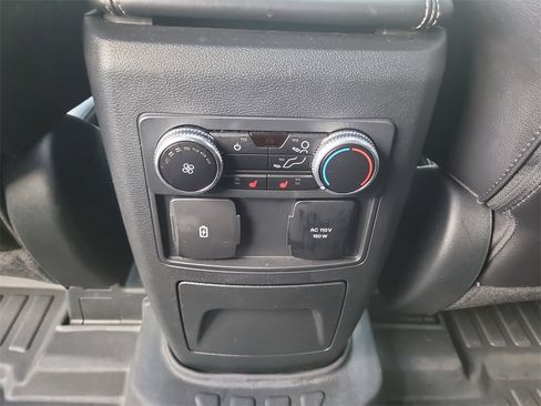 Certified 2023 Ford Explorer Limited w/ Limited Technology Package image 16