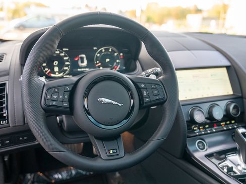 Used 2023 Jaguar F-TYPE R image 14