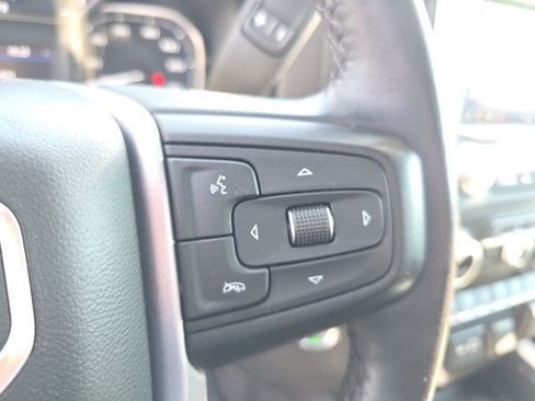 Used 2021 GMC Sierra 1500 SLT AWD/4WD image 19